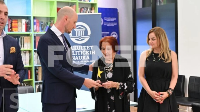 Nagrada majkama Srebrenice